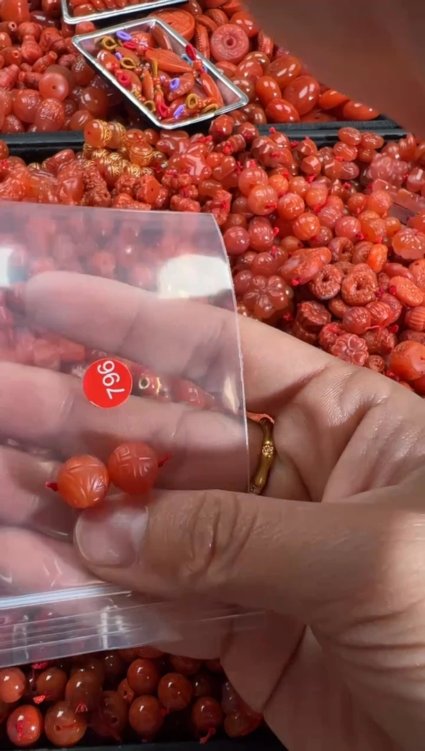 【闪购商品】南红玛瑙颈饰未镶嵌1