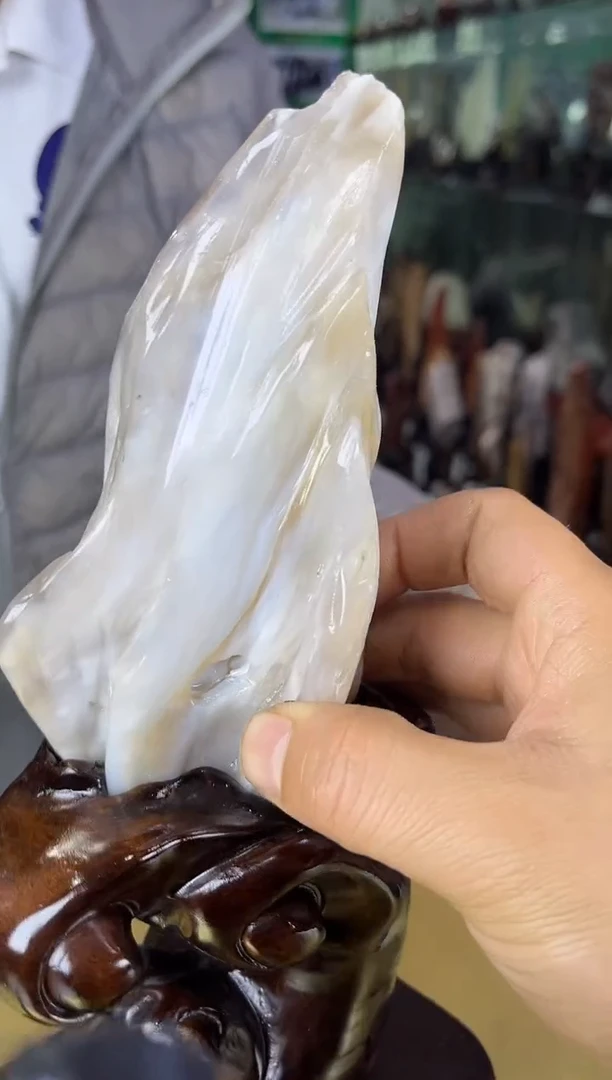 缅甸天然树化玉摆件