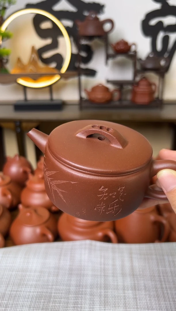 茶壶紫泥红皮龙一片瓦竹刻150CC-甘来兵