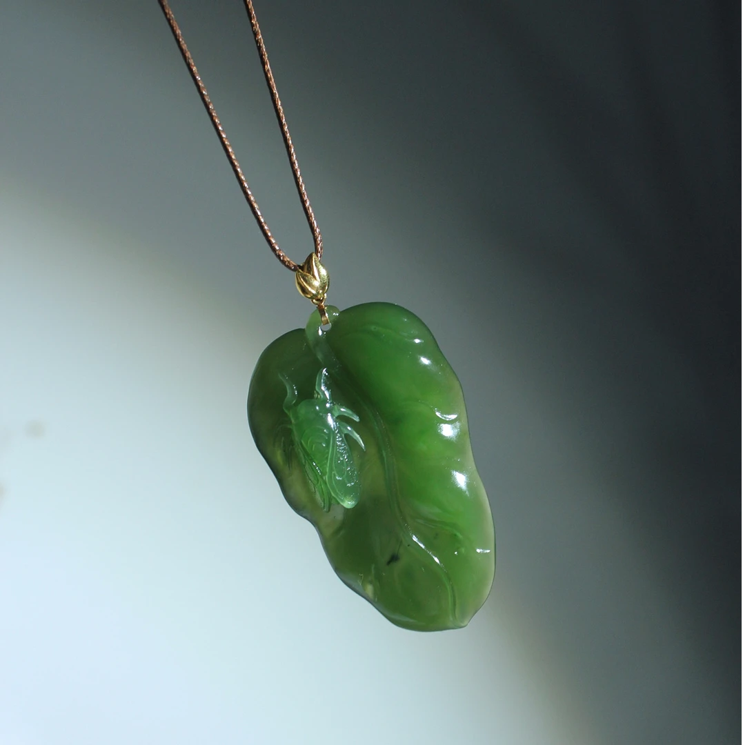 【岚溪珠宝】——碧玉冰果绿叶子，金枝玉叶，一鸣惊人。。。。