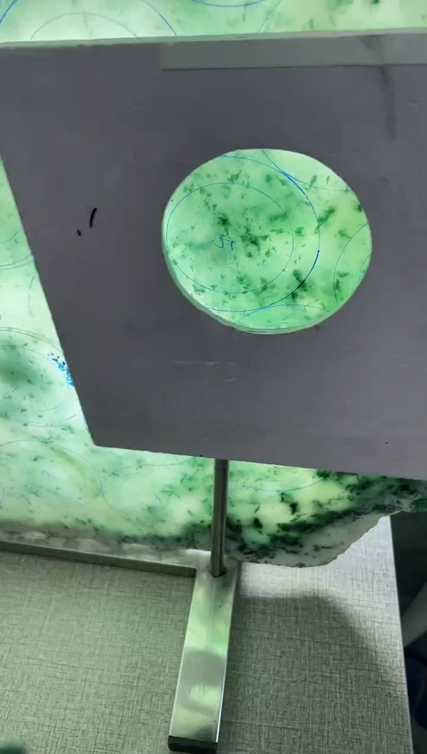 未镶嵌手镯定制翡翠医**家定制