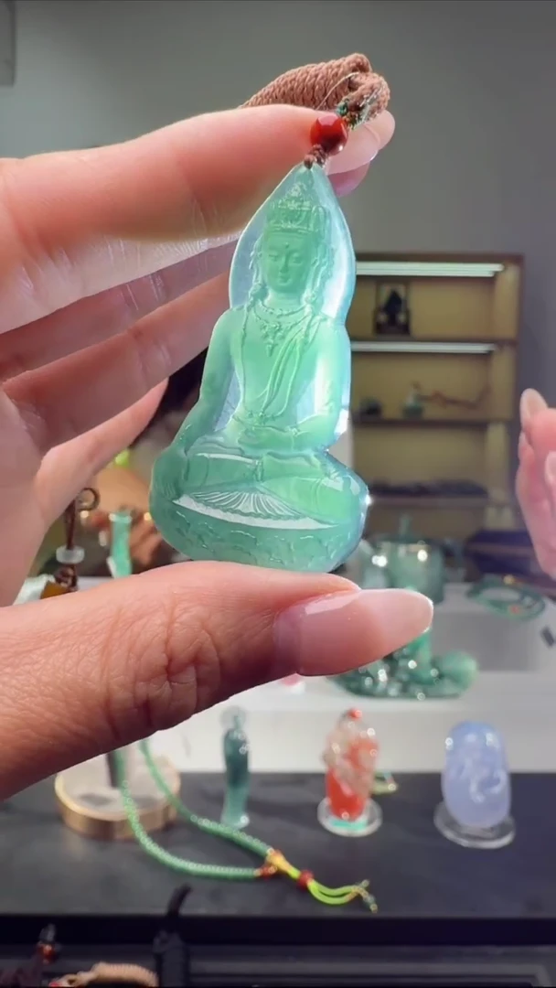 吊坠(不含链)未镶嵌翡翠观音