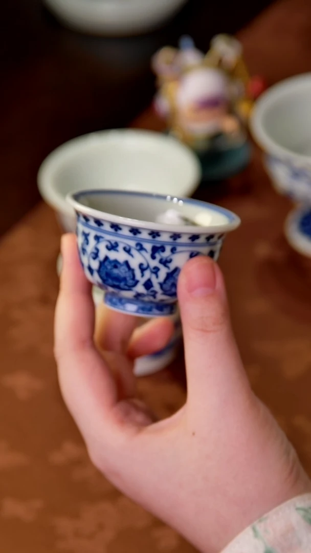 妙色柴窑缠枝莲小雅手