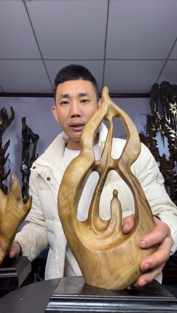 金丝楠木雕款狼*金丝楠木工艺品摆件