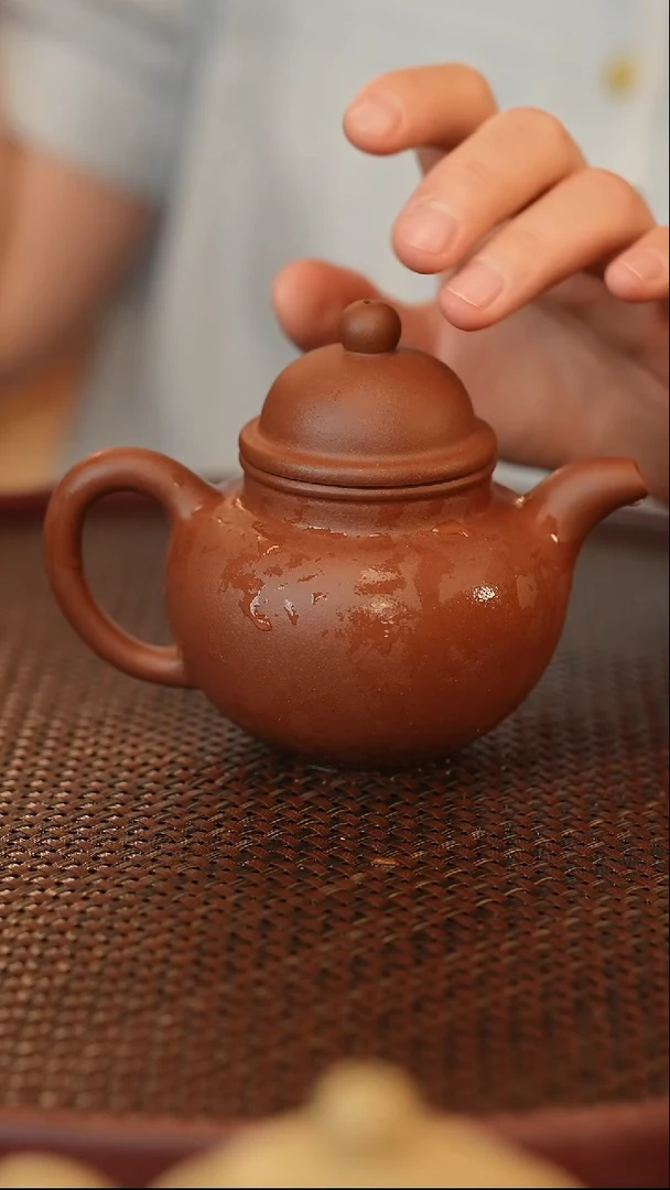 茶壶紫砂掇球    紫泥 200cc