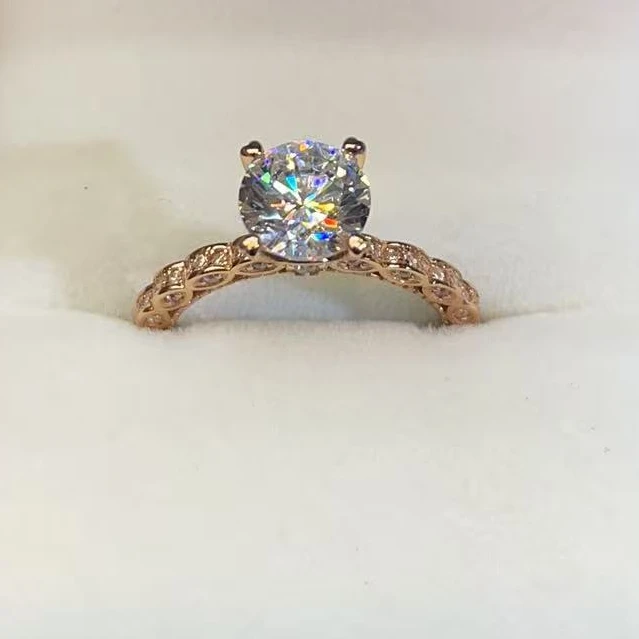 【Vivia】甄选 K枚雅典娜戒指2.0CT
