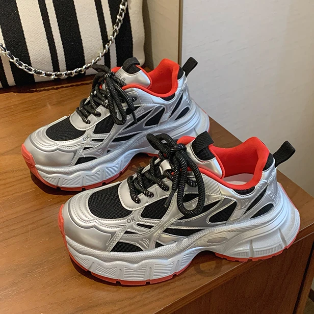 女鞋运动鞋百搭厚底鞋子网红春季透气老爹鞋女ins时尚韩版9102