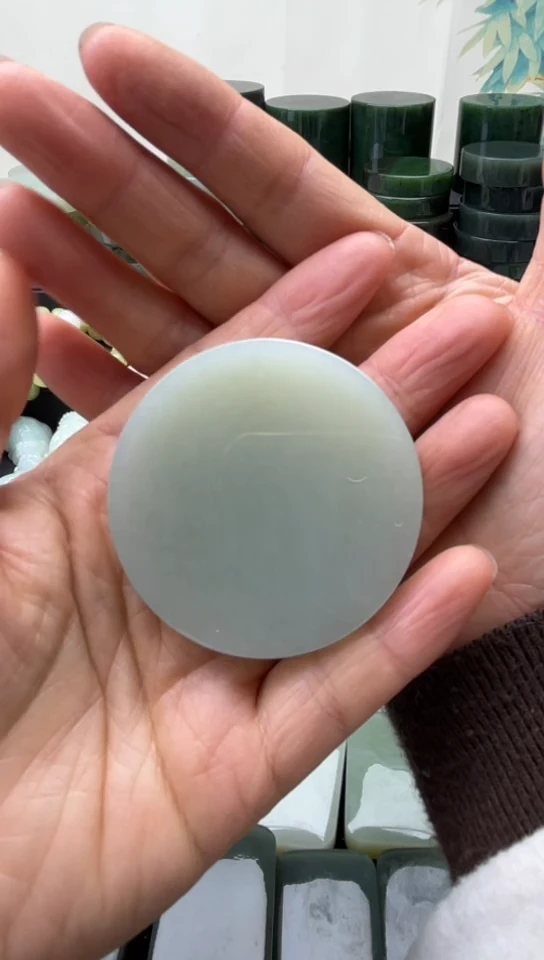 未镶嵌和田玉珠宝半成品镯芯