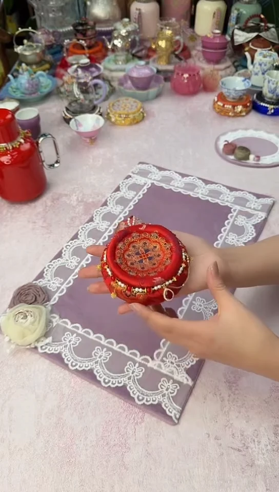 11红色双面圆木托 带链条