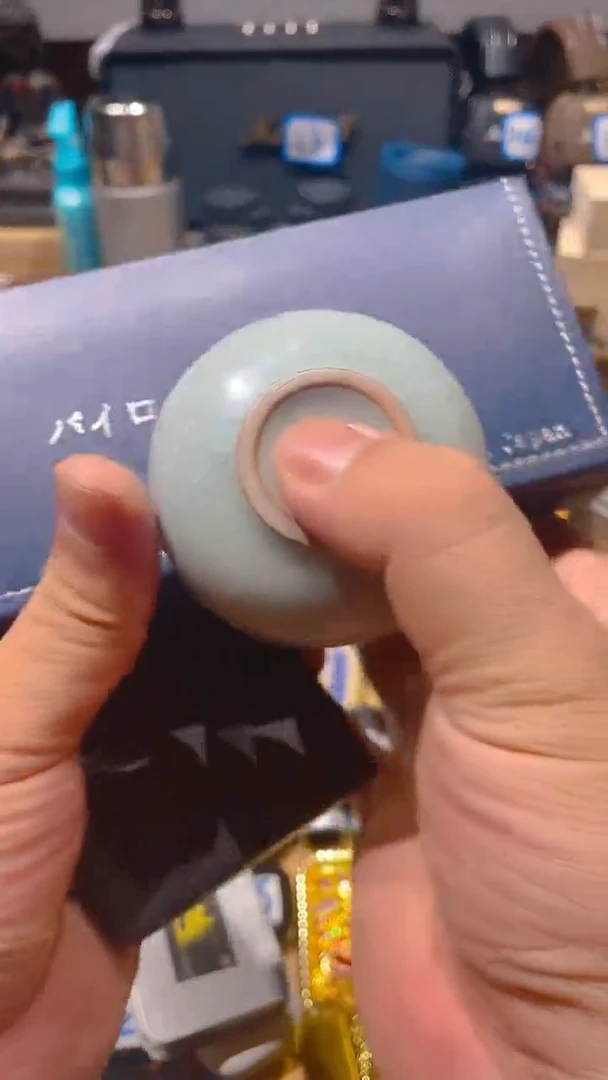 瓷片闪购商品 如图所示