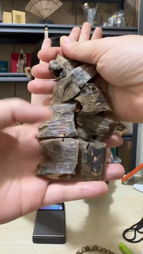 【闪购商品】沉香沉香木制品10号棋楠虫漏多样性发一条