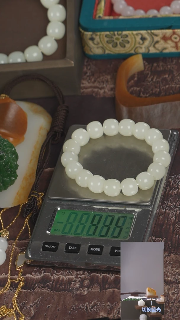 和田玉未镶嵌颈饰和田玉老型11*12手串