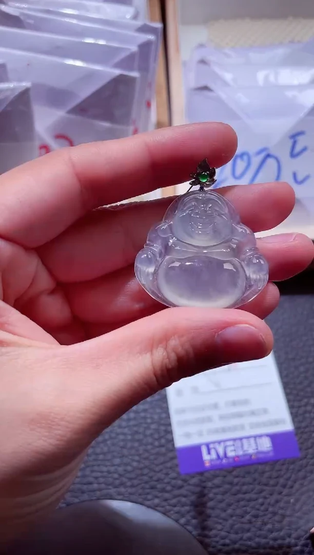 颈饰18K金镶嵌翡翠00001077