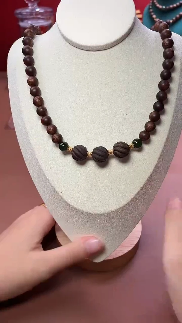 沉香手串沉水越南芽庄白棋08配棋肉扭扭珠三圈