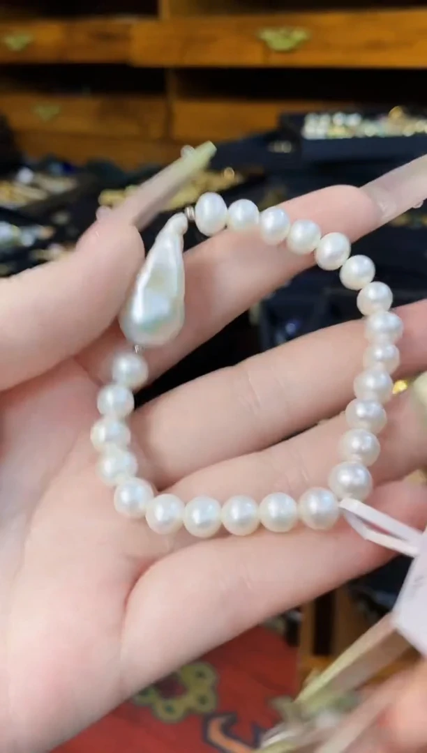 合金琉璃楚楚中古珠宝甄选不退换