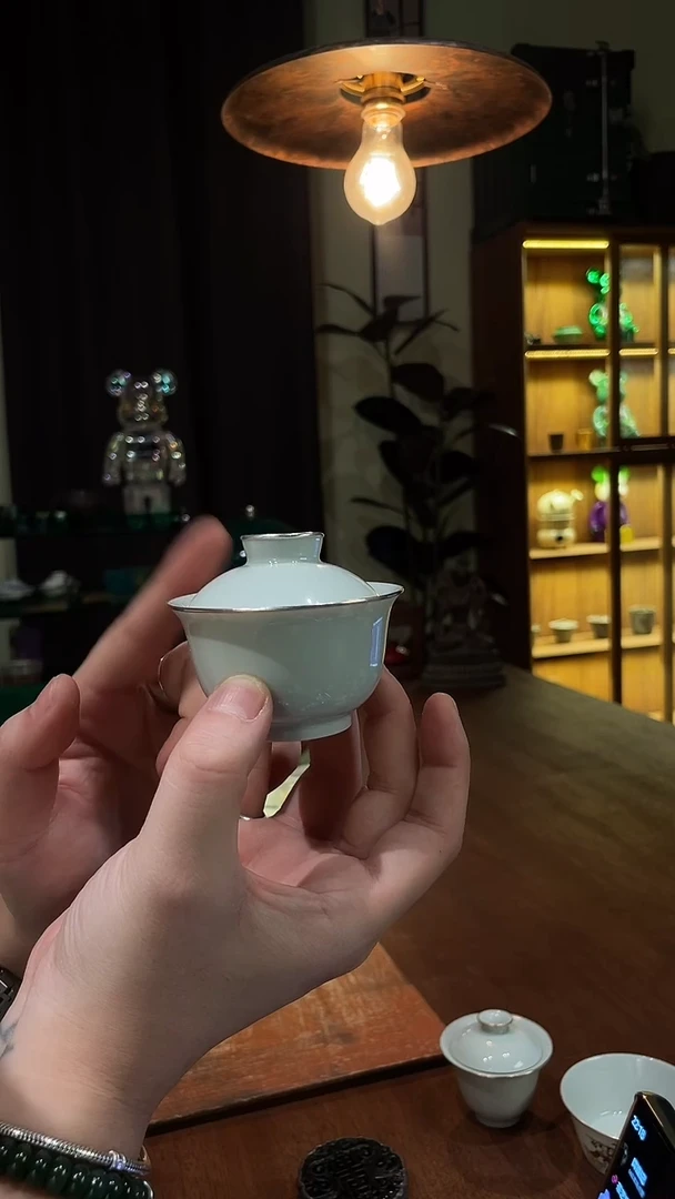 包银素胎小盖碗.