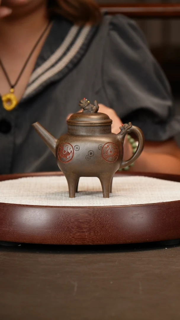 茶壶紫砂【吴顺华】小世纪鼎盛 +办公杯+梅花杯+定制墨宝220cc