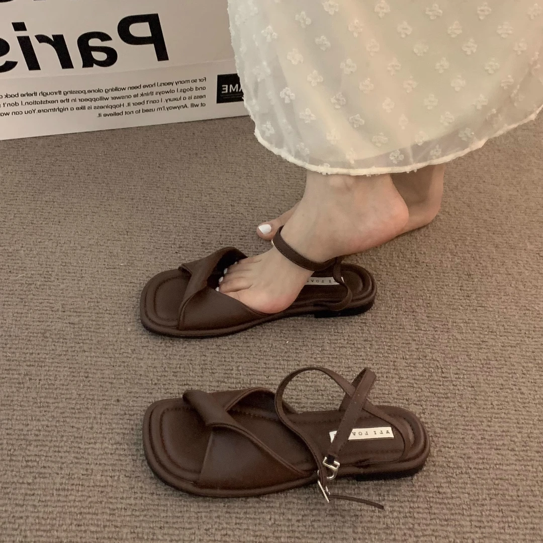 法式复古平底凉鞋女2025夏季新款仙女风配裙子罗马鞋一字带沙滩鞋