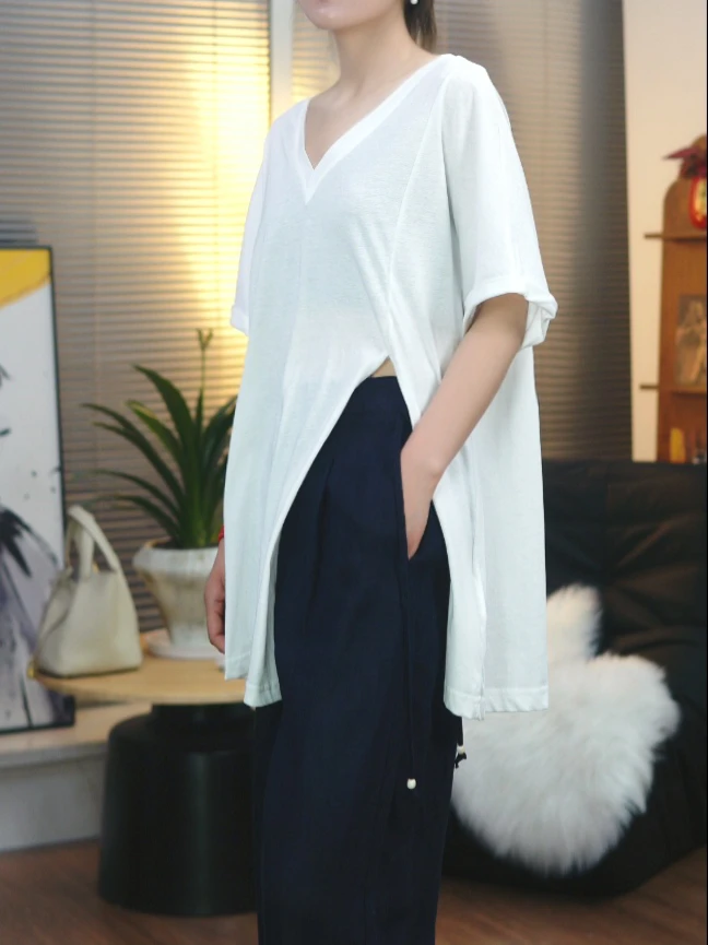 A大码女装宽松短袖T恤2025夏季新款显瘦不规则开叉V领上衣