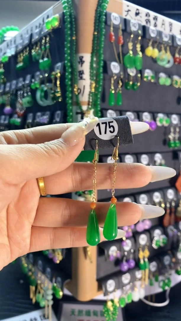 【闪购商品】翡翠耳饰银S925镶嵌175....