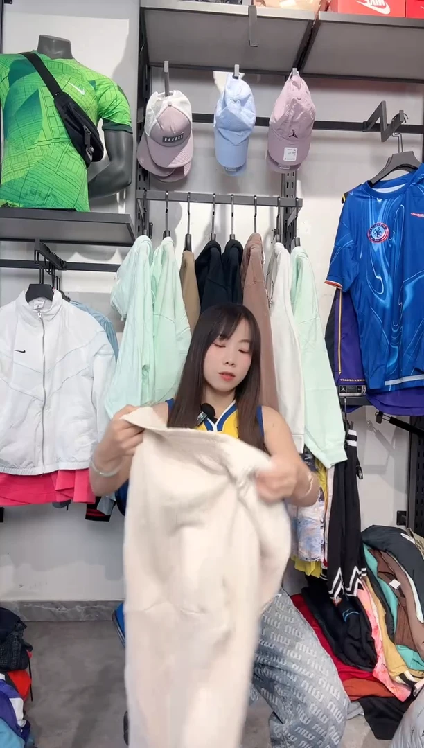 1794编码 瑕疵款直播间过款为准 尺码