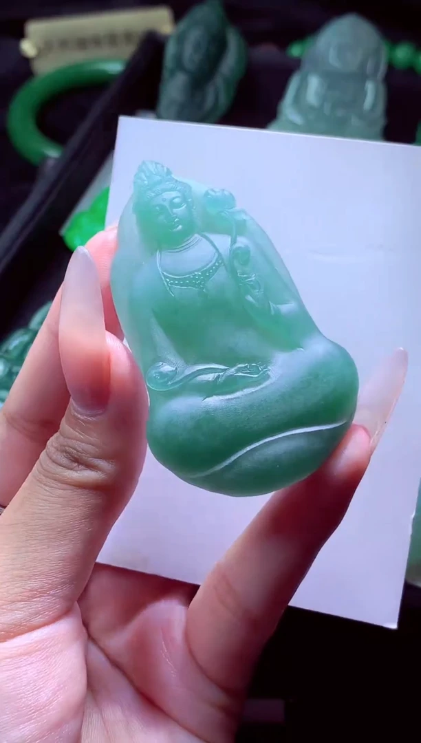 未镶嵌定制翡翠儒**和天然缅甸翡翠A货毛货吊坠