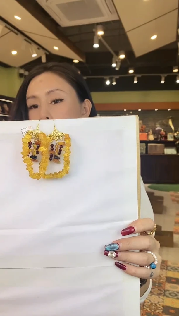 【闪购商品】琥珀耳饰未镶嵌多样性发一