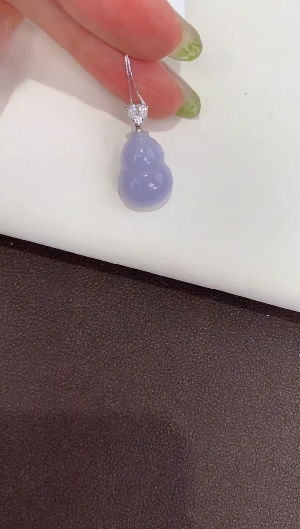 颈饰18K金镶嵌翡翠天然缅甸a货翡翠