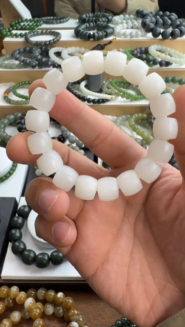 未镶嵌手串和田玉14