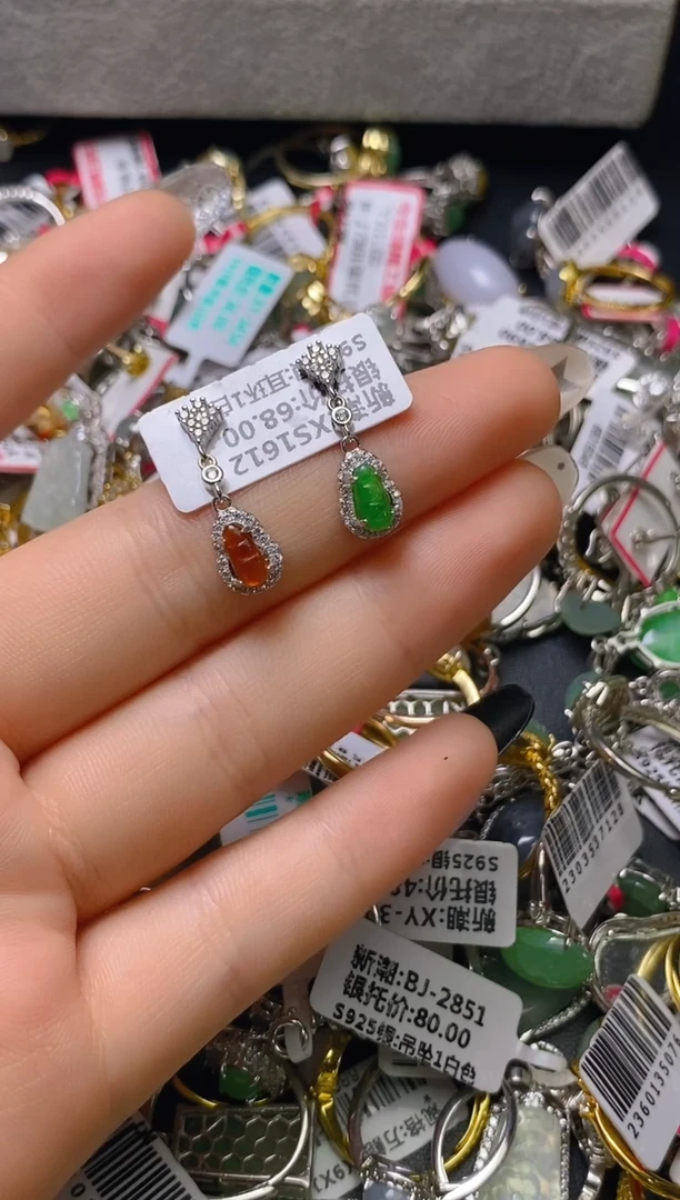 银S925镶嵌戒指翡翠 百内无证书