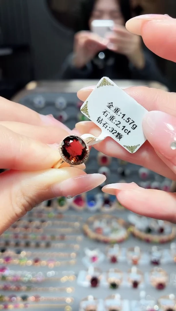 18K金镶嵌戒指碧玺2.1ct