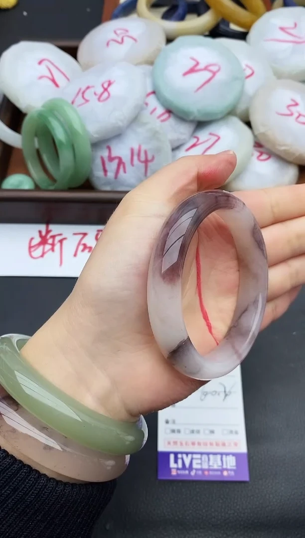 未镶嵌手镯石英质玉20+60.2