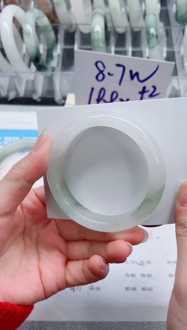 【闪购商品】石英质玉手镯未镶嵌A410-52.8