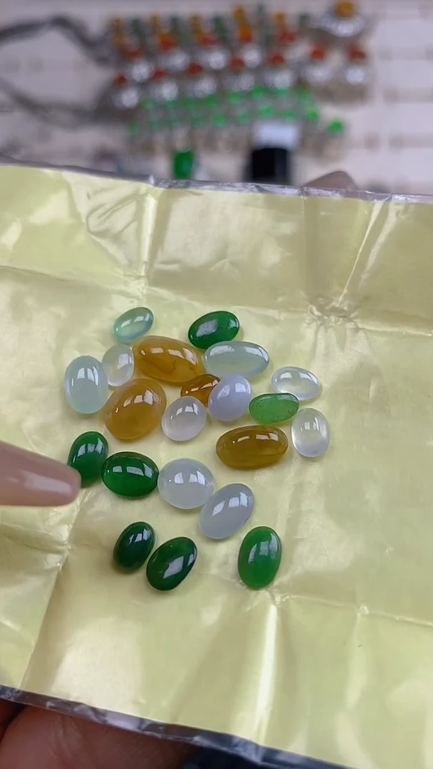 定制翡翠未镶嵌天然翡翠蛋面98