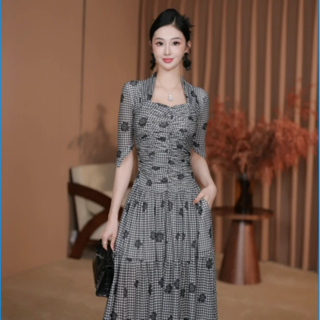 东东定制【爱丽丝】25年夏季新品时尚收腰显瘦五分袖连衣裙
