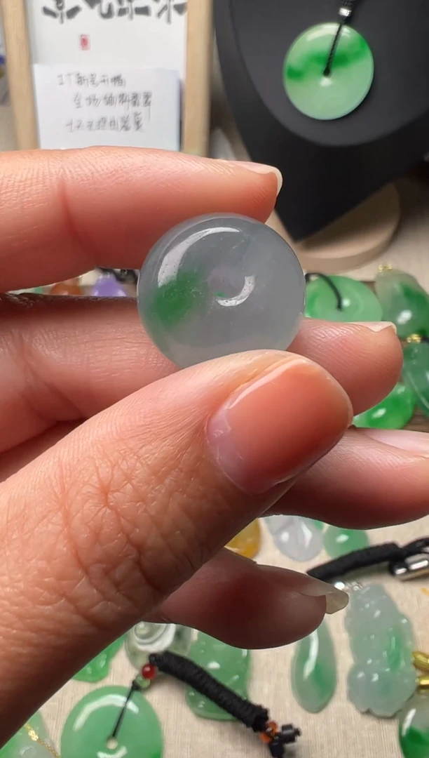 未镶嵌挂件翡翠所见即所得，一图一物