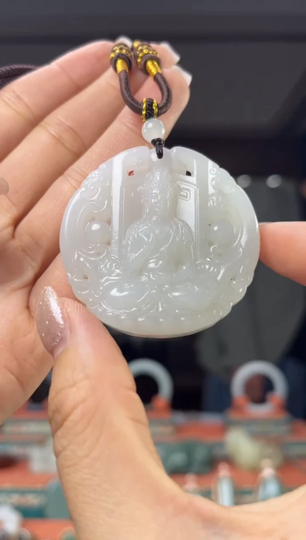 颈饰未镶嵌和田玉佩佩