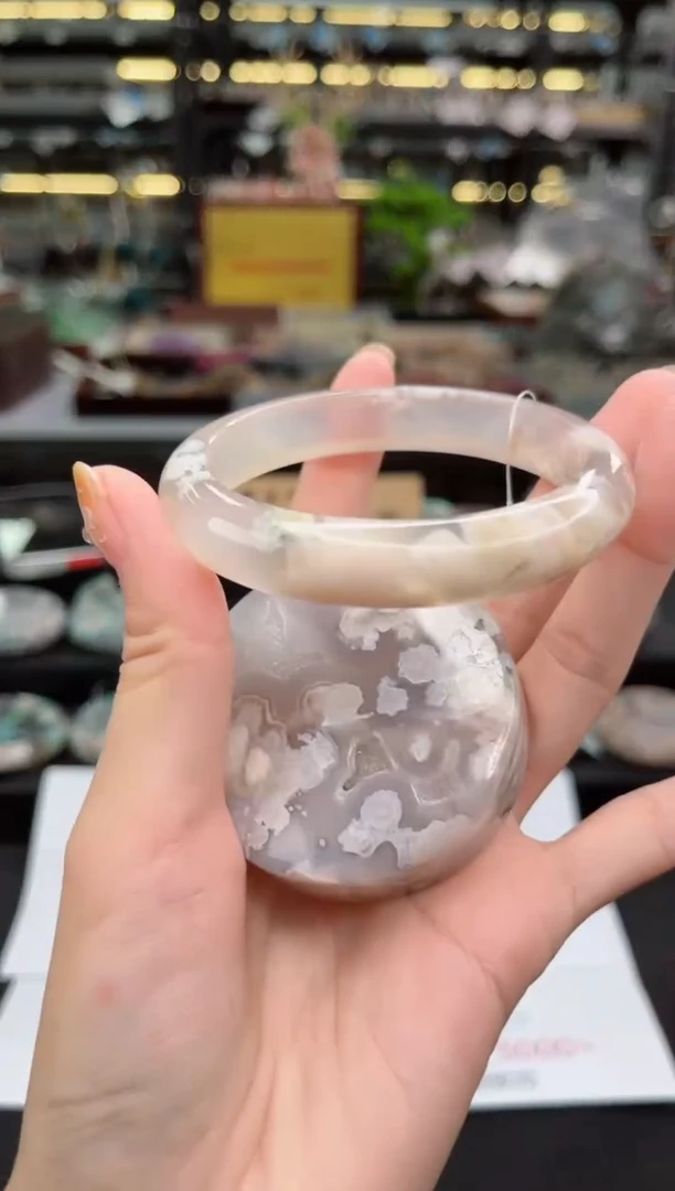 【闪购商品】石英质玉手镯未镶嵌58圈口（赠品镯心）3931231