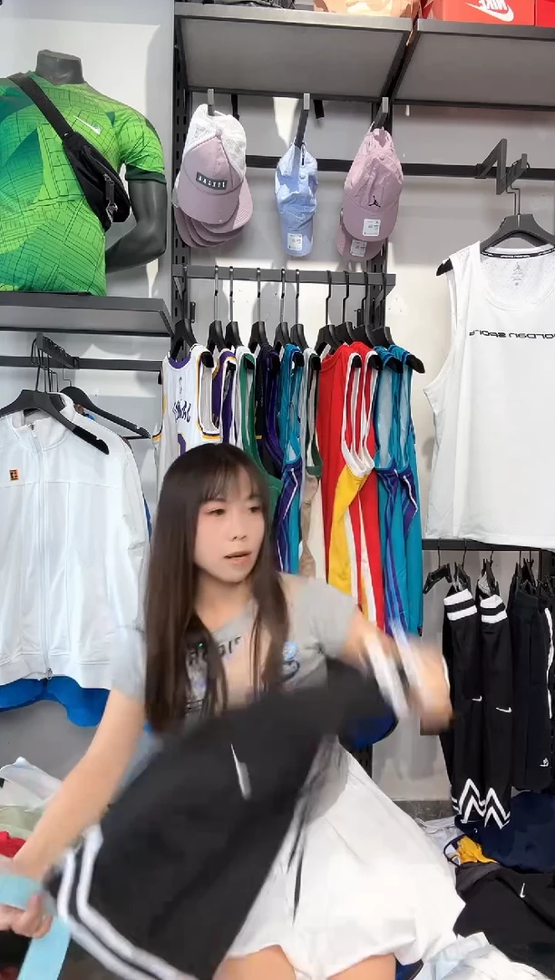 1149编码 瑕疵修复以直播间讲解为准 尺码L