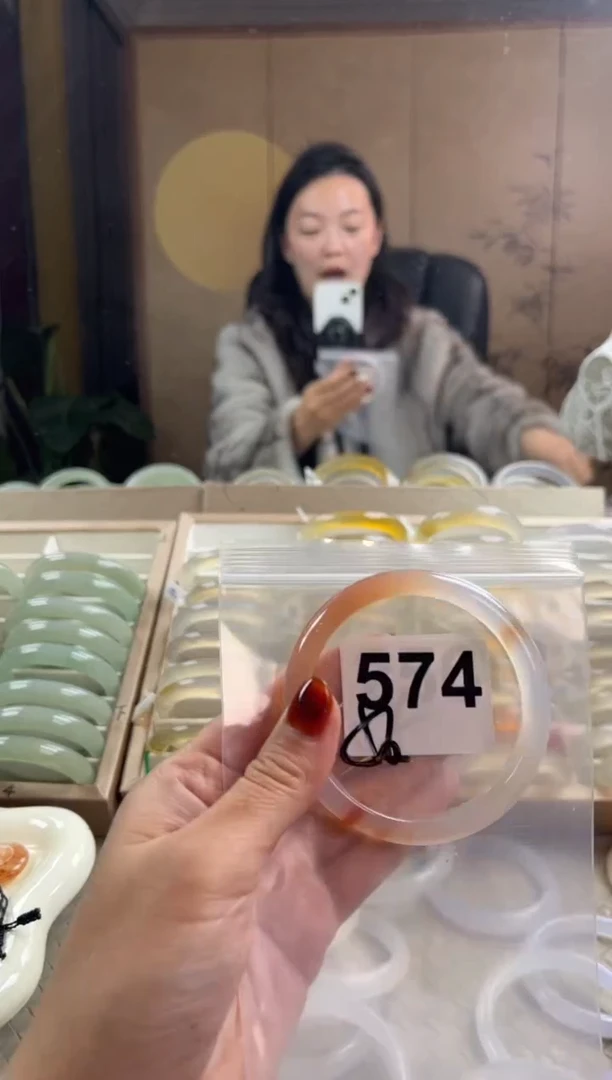 手镯玛瑙/玉髓未镶嵌574