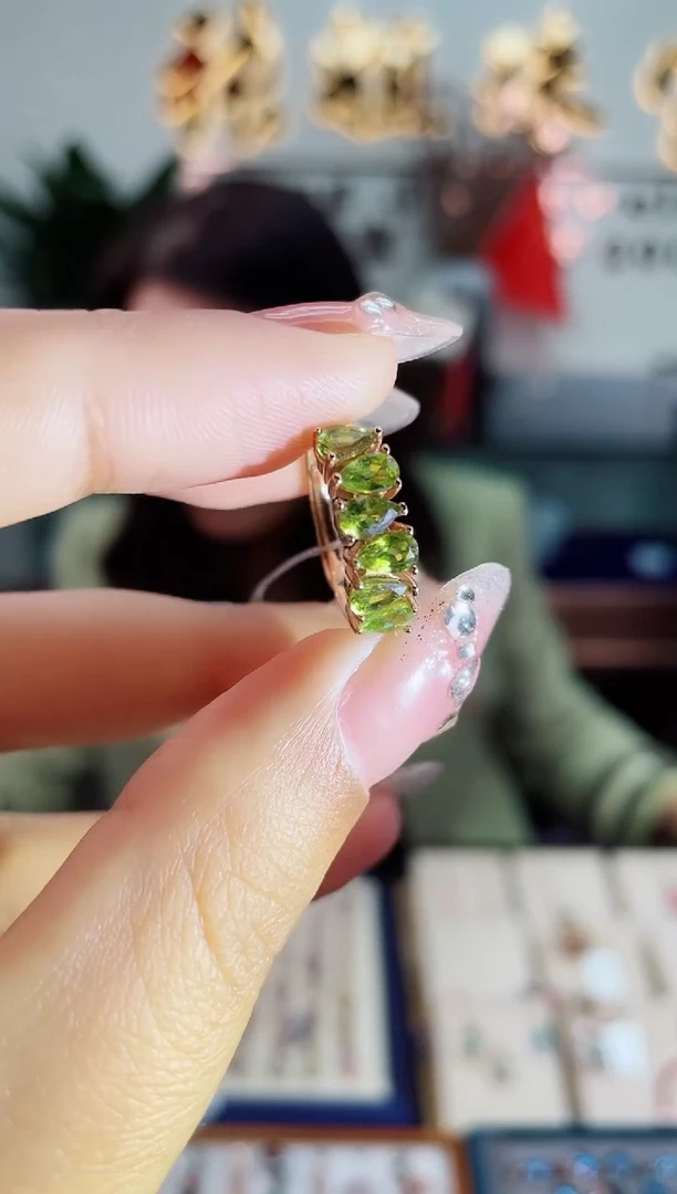 【闪购商品】石榴石戒指银S925镶嵌戒指