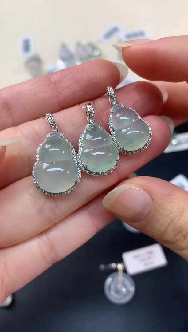 【闪购商品】翡翠吊坠(不含链)18K金镶嵌葫芦A21|2980多样性发其一