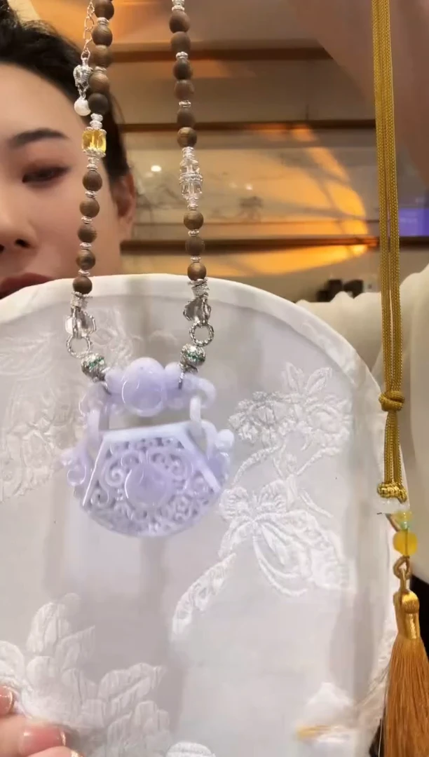 颈饰未镶嵌翡翠国风