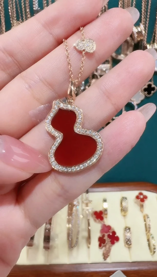 【闪购商品】钻石套链18K金镶嵌大号红色葫芦套链