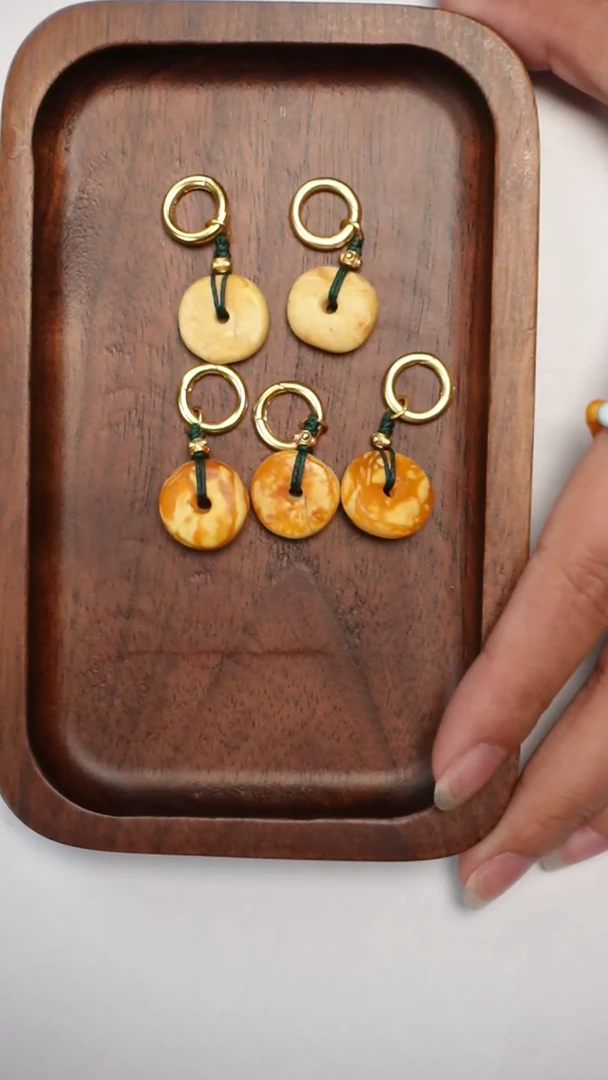 【闪购商品】琥珀颈饰未镶嵌石膏花蜡扣子挂件-多样性发货发一件