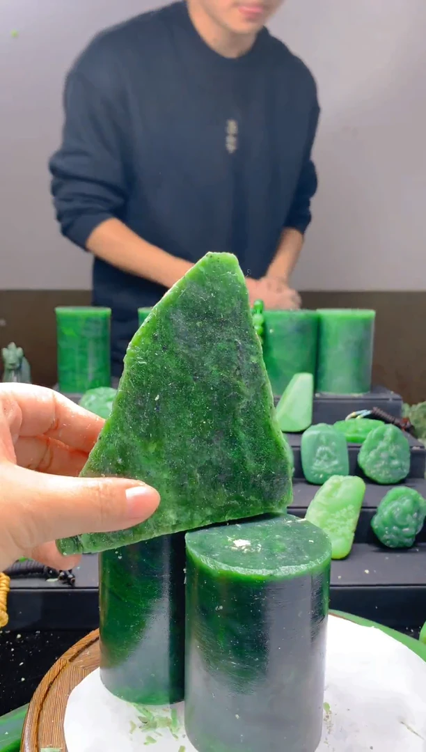 未镶嵌和田玉珠宝半成品1