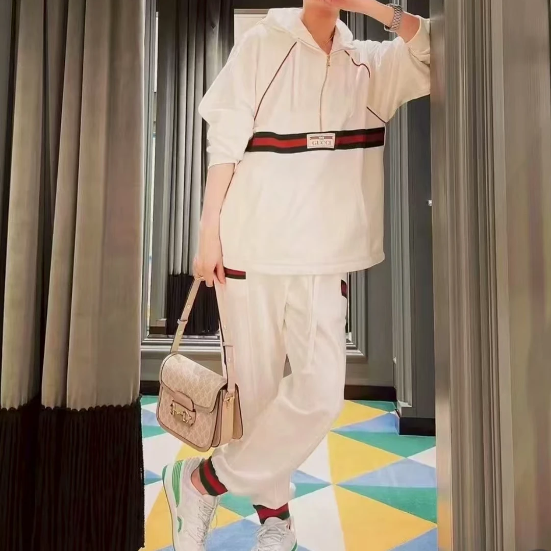 99新 GUCCI/古驰 A9536 Gucci 白色 卫衣 M码 胸围124 衣长72