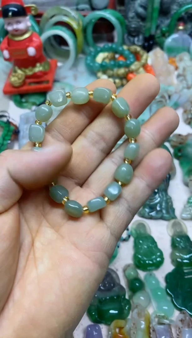 【闪购商品】89直播间的实时画面