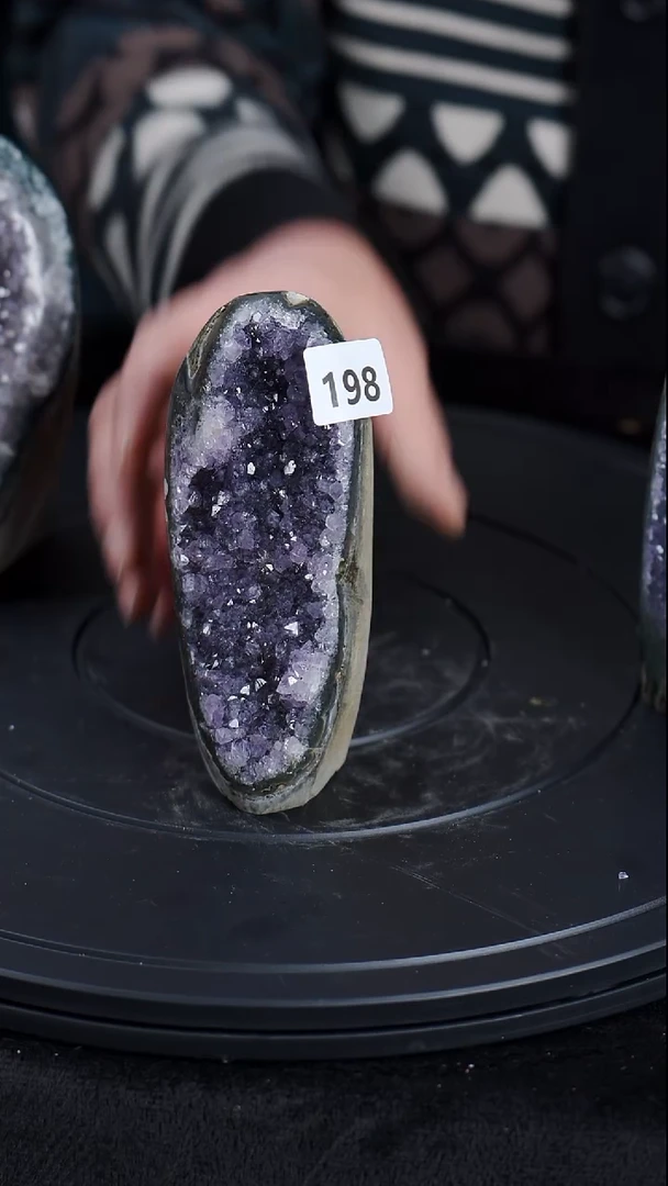 【闪购商品】紫晶大型摆件（非配饰）未镶嵌水晶