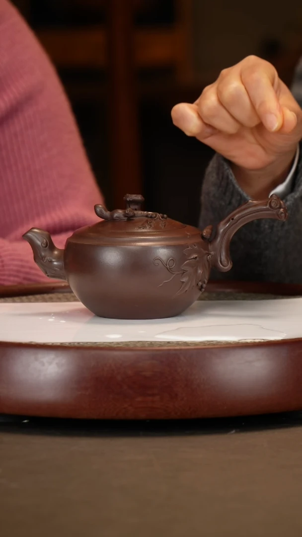 【闪购商品】紫砂茶壶【薛锋】紫泥唐羽丰收  300CC